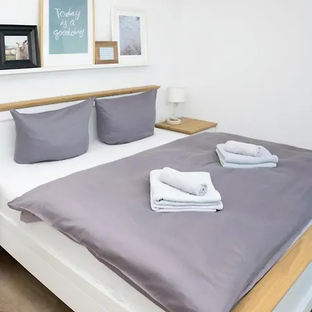 Holiday home Achtern Schilf
